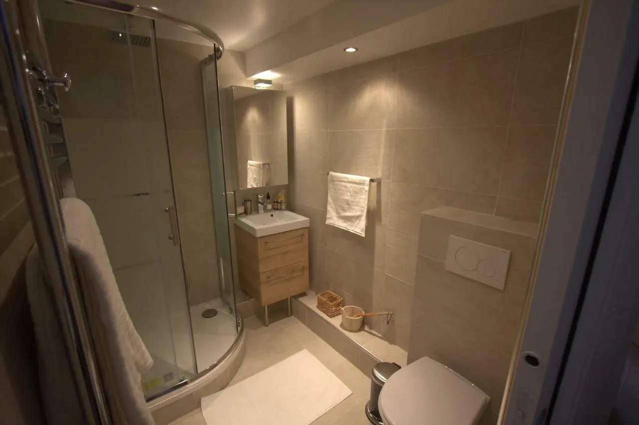 Magnifique 5 Pieces Apartment Paris
